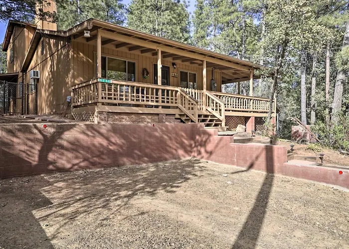 Porch, Grill + Loft: Rustic Rim Country Retreat! Holiday home